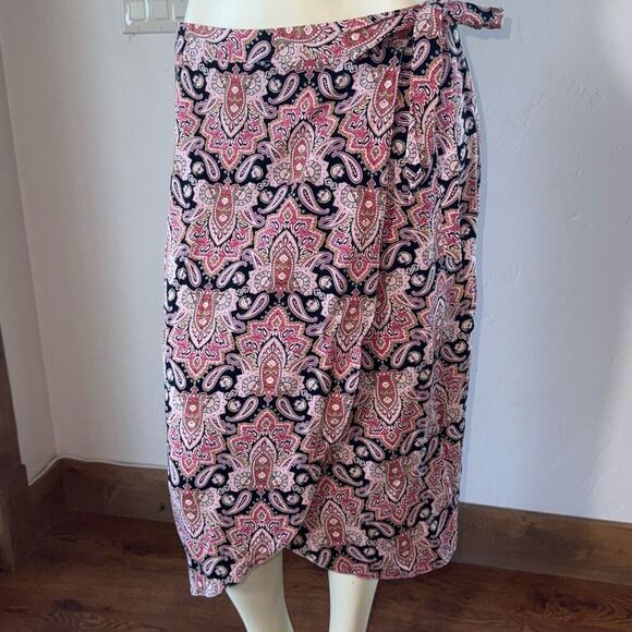 Maurices Bohemian Pink Paisley Print Wrap Skirt Size Medium Rayon - Picture 10 of 13